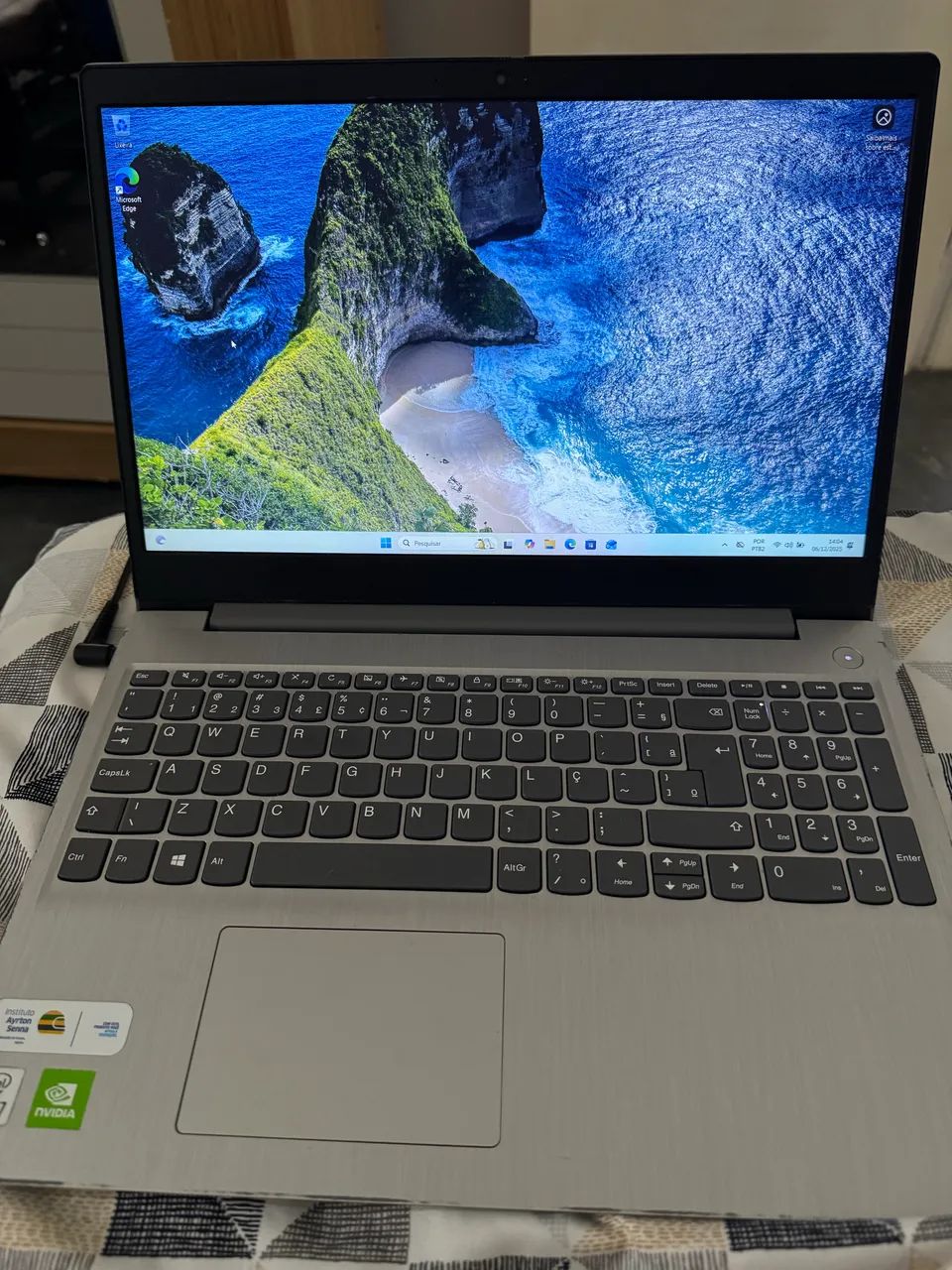 Notebook Lenovo IdeaPad 3 - Intel i7 - 8GB RAM - SSD 256GB - NVIDIA MX330 - leia anúncio 