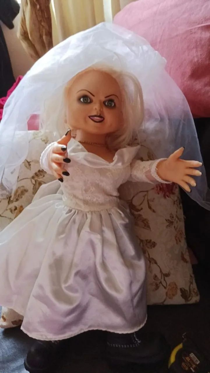 Kit bonecos Chuck e noiva - Foto 4