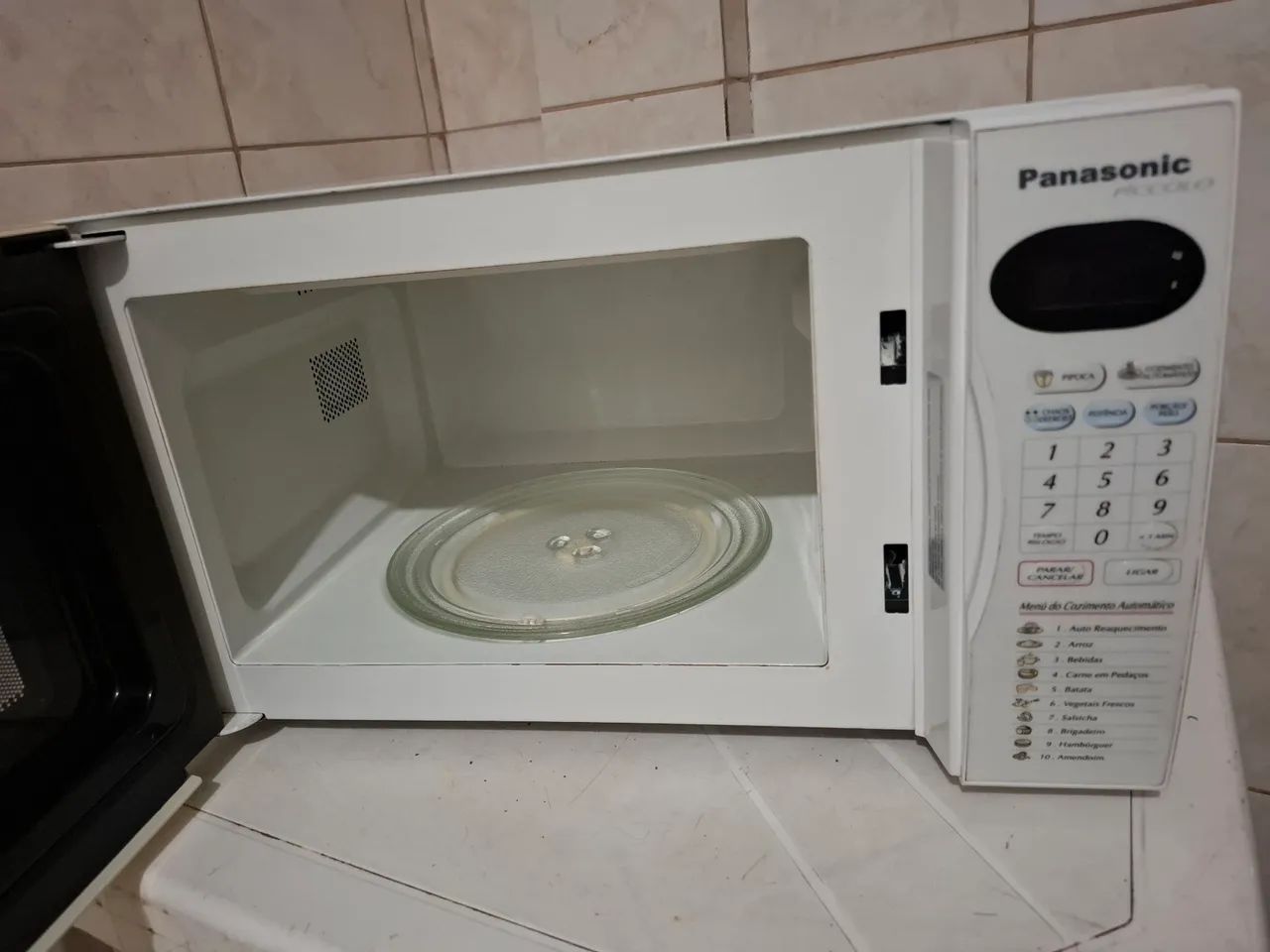 Micro-ondas Panasonic 23 litros impecável  - Foto 2