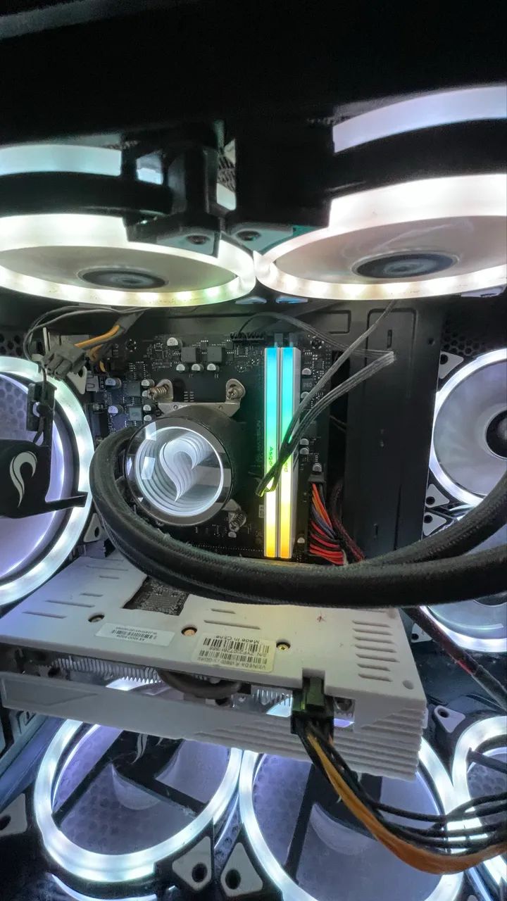 PC Gamer Ryzen 5 com RX 5600