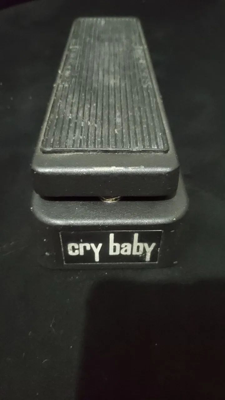 Pedal Dunlop Wha Cry Baby GCB95  - Foto 5