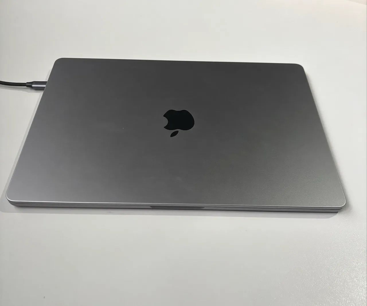 MacBook Air M2 16?