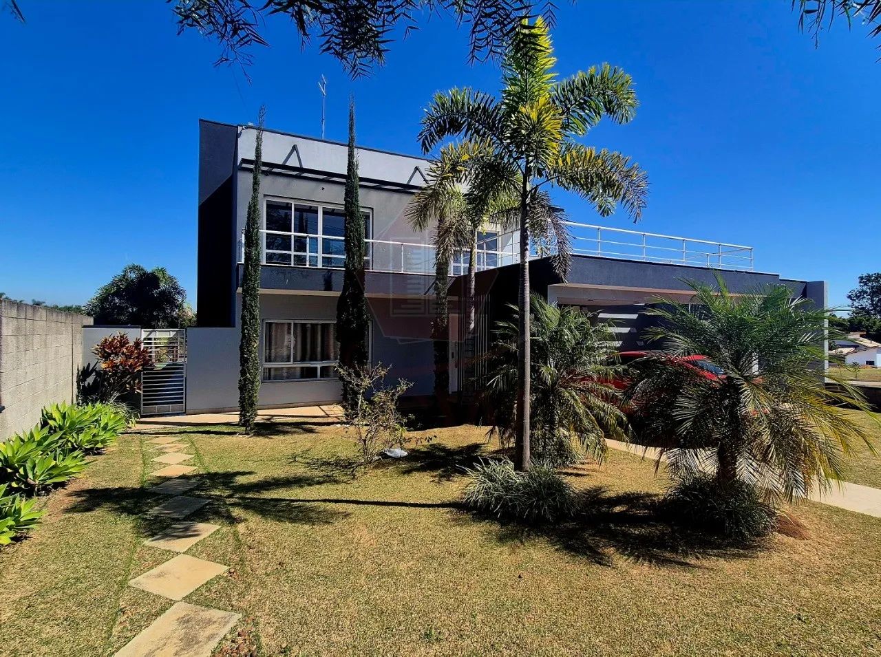 Imperdível Casa à Venda em com 3 Quartos, 2 Suítes e 258m² de Área - Confira Agora! - Foto 4
