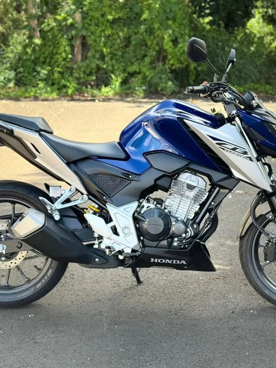 2026 Honda CB  - Foto 3