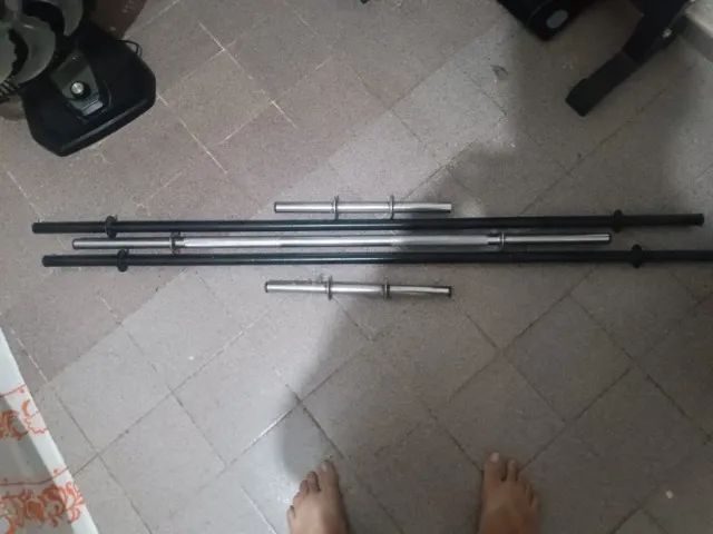 Kit com barras e halteres