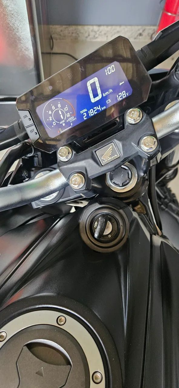 CB twister 300cc muito nova  - Foto 5