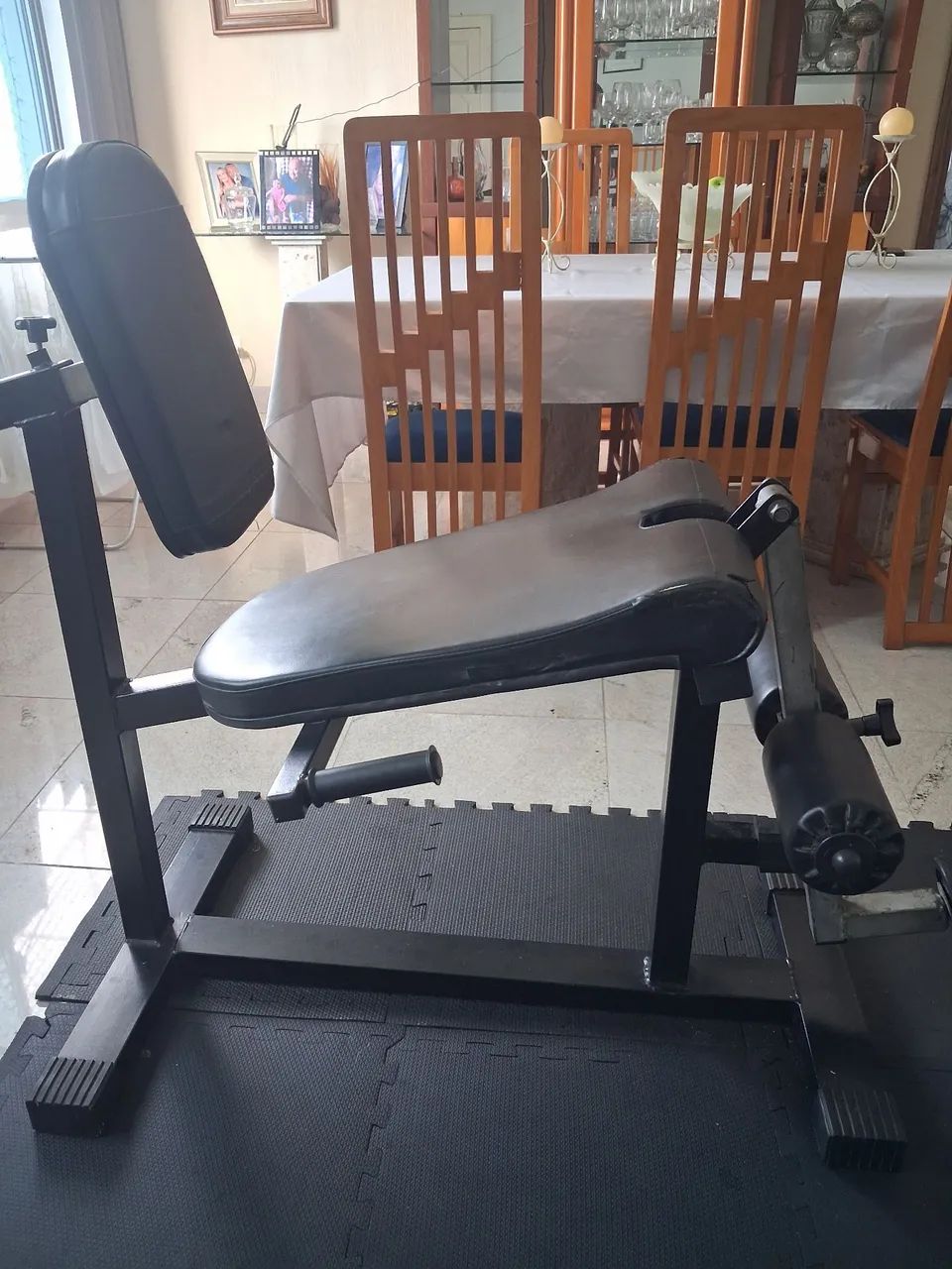 Vendo Cadeira extensora  - Foto 4