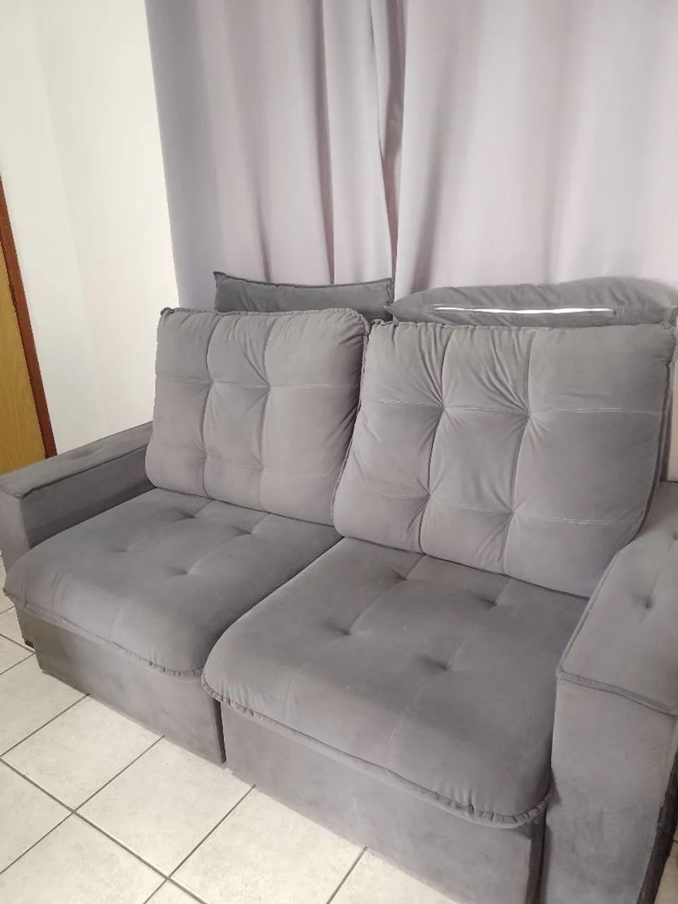 Sofá cinza 3 lugares Reclinável e retrátil  - Foto 3