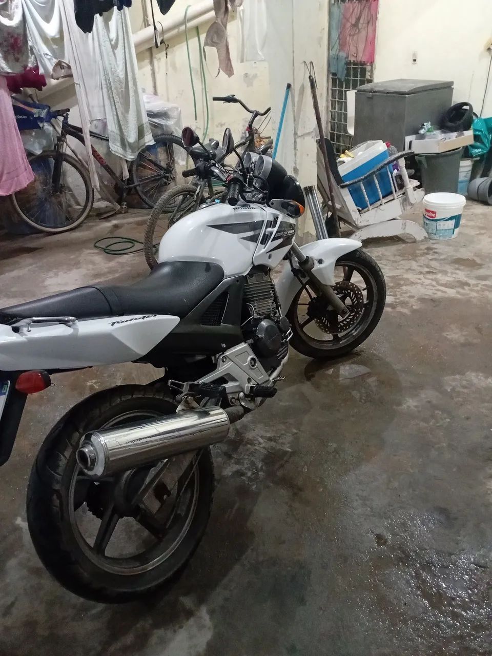 Vendo Honda cbx 250 2003