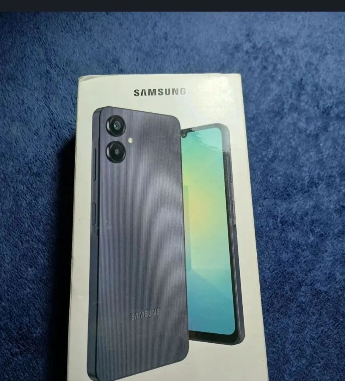 Na caixa  Samsung a06 - Foto 2