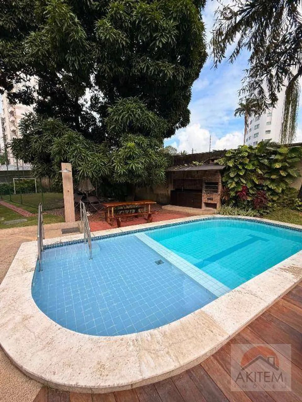 Reformado com Lazer e 2 Vagas em Casa Forte - Foto 4