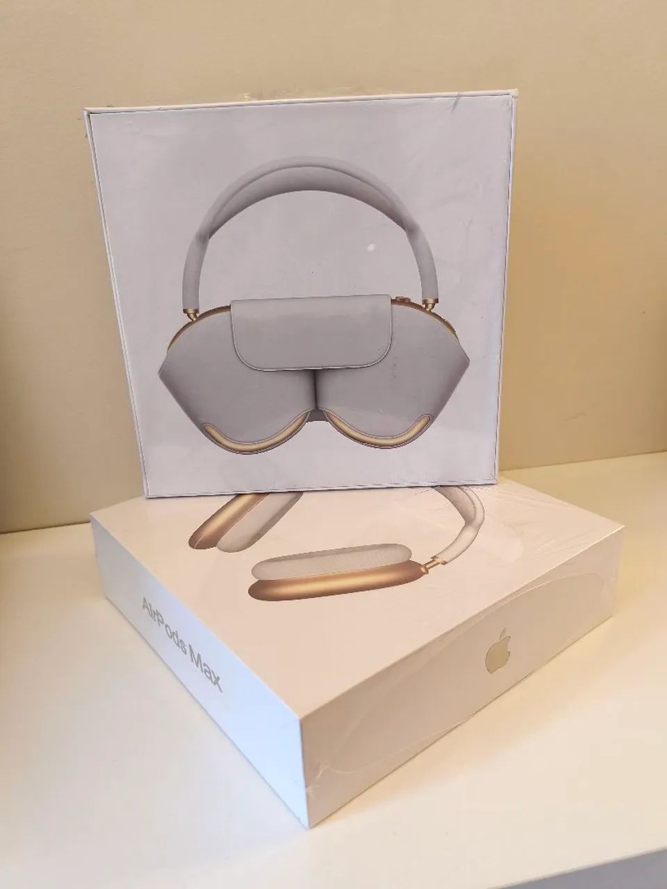 Fone de ouvido AIR PODS MAX branco com dourado  - Foto 2