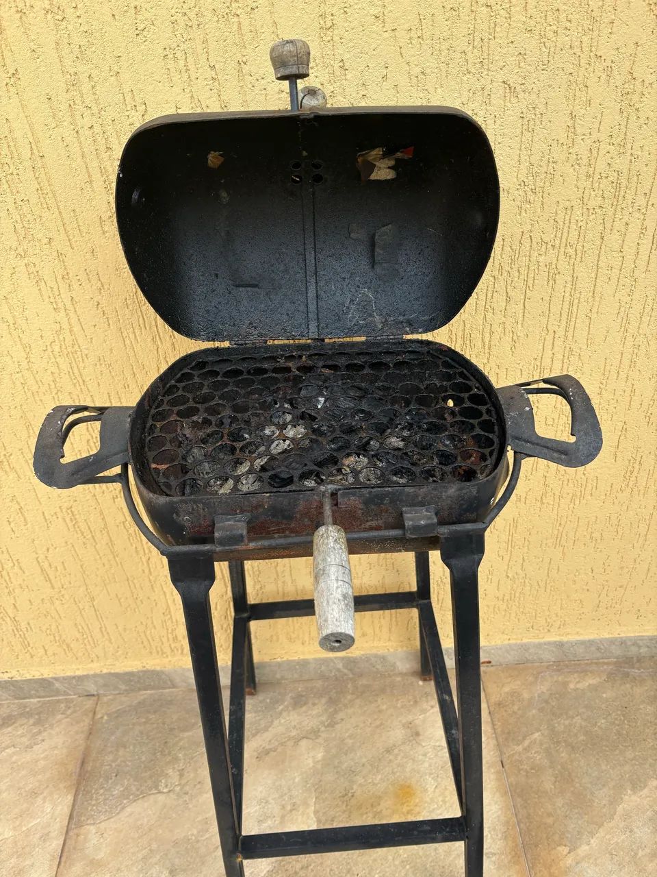 Churrasqueira + suporte - Foto 2