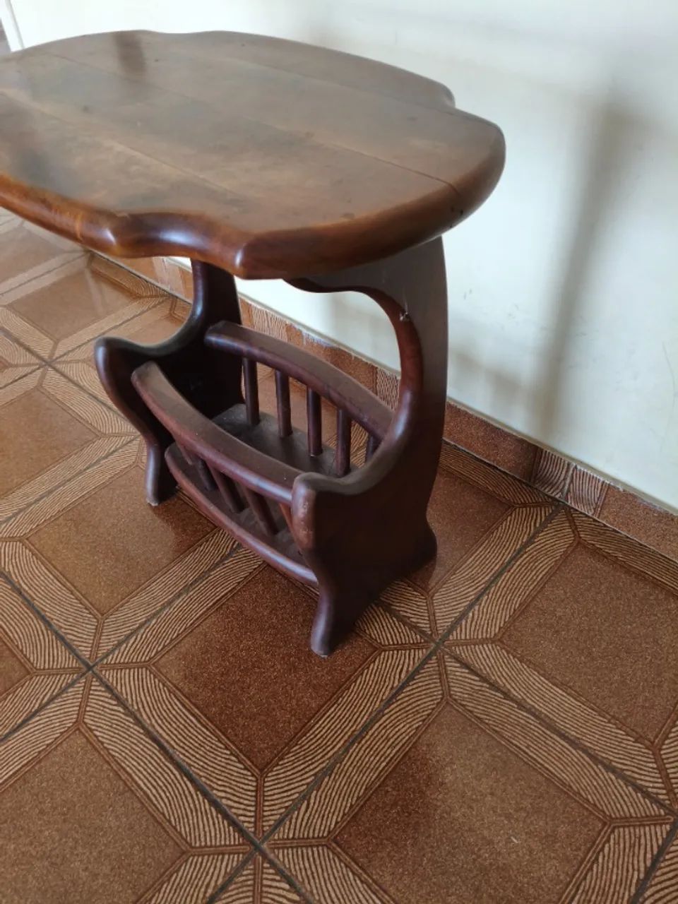 Revisteiro com mesa - Foto 3