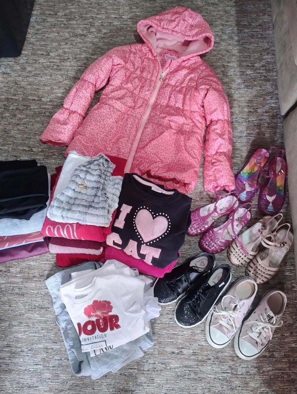 Lote roupas menina 6/8 anos e calçados 