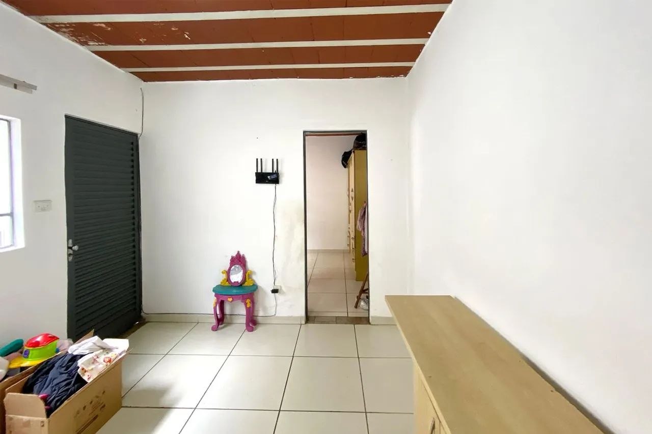 Casa à Venda - Concórdia, 6 Quartos, 300 m2 - Foto 2