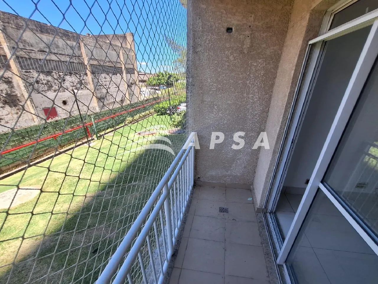EM 45 M², CADA ESPAÇO FOI PLANEJADO PARA OFERECER CONFORTO E FUNCIONALIDADE. A SALA ILUMIN - Foto 2