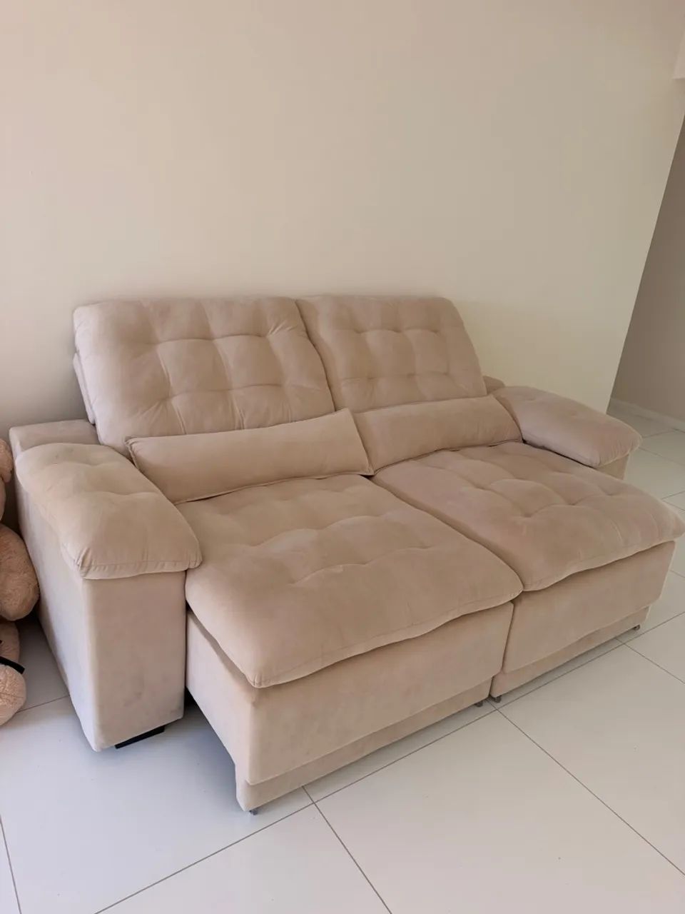 Sofá Retrátil e Reclinável 2,20m com USB - 6 Meses de Uso - Foto 3