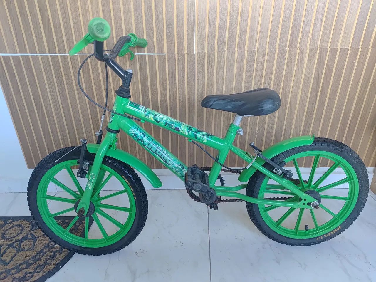 Bicicleta aro 16 semi nova 