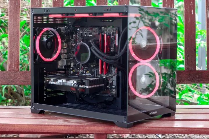 2600X - 16GB - RX 6600M - Foto 3