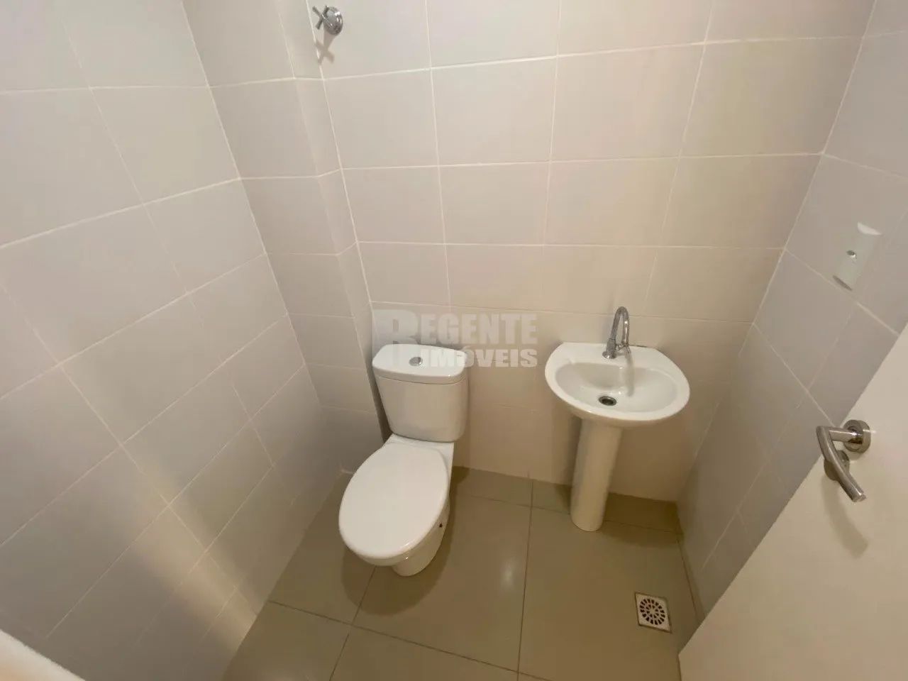 Ótima sala comercial para locação no bairro Itacorubi! - Foto 4