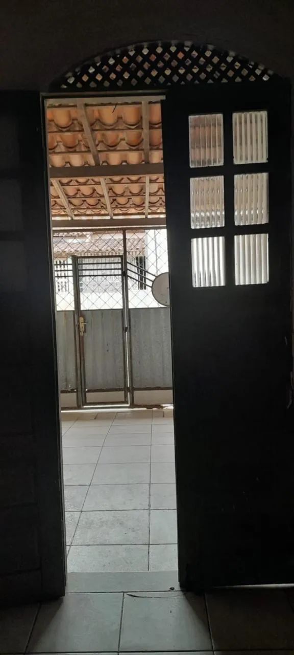 Casa com 3 quartos e ponto comercial! - Foto 4