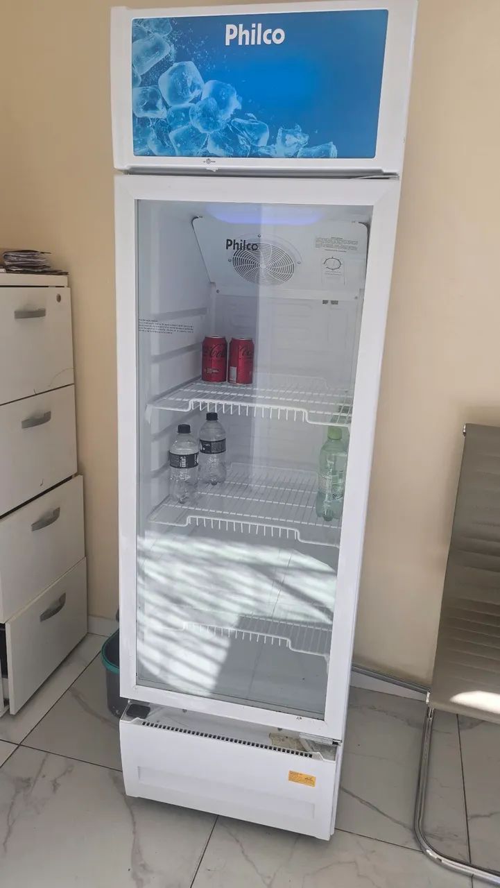 Expositor vertical Philco 211 litros branco PRE221 