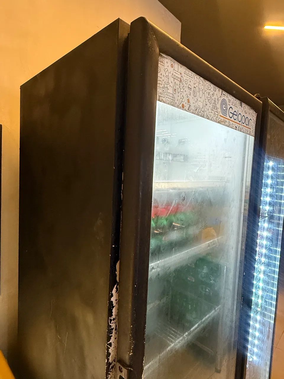 Refrigerador Vertical Gelopar - Foto 2