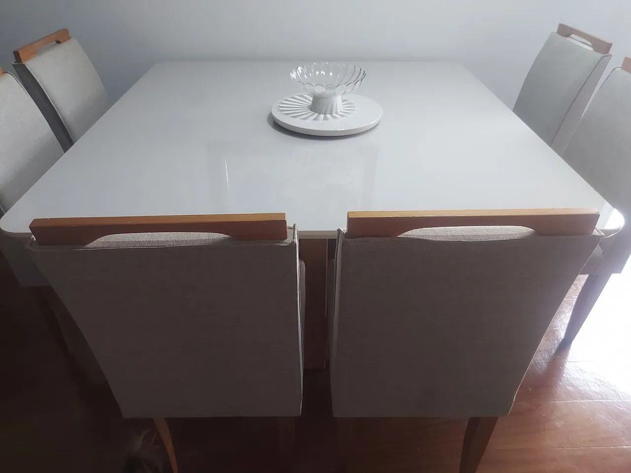 Mesa de jantar com 6 cadeiras