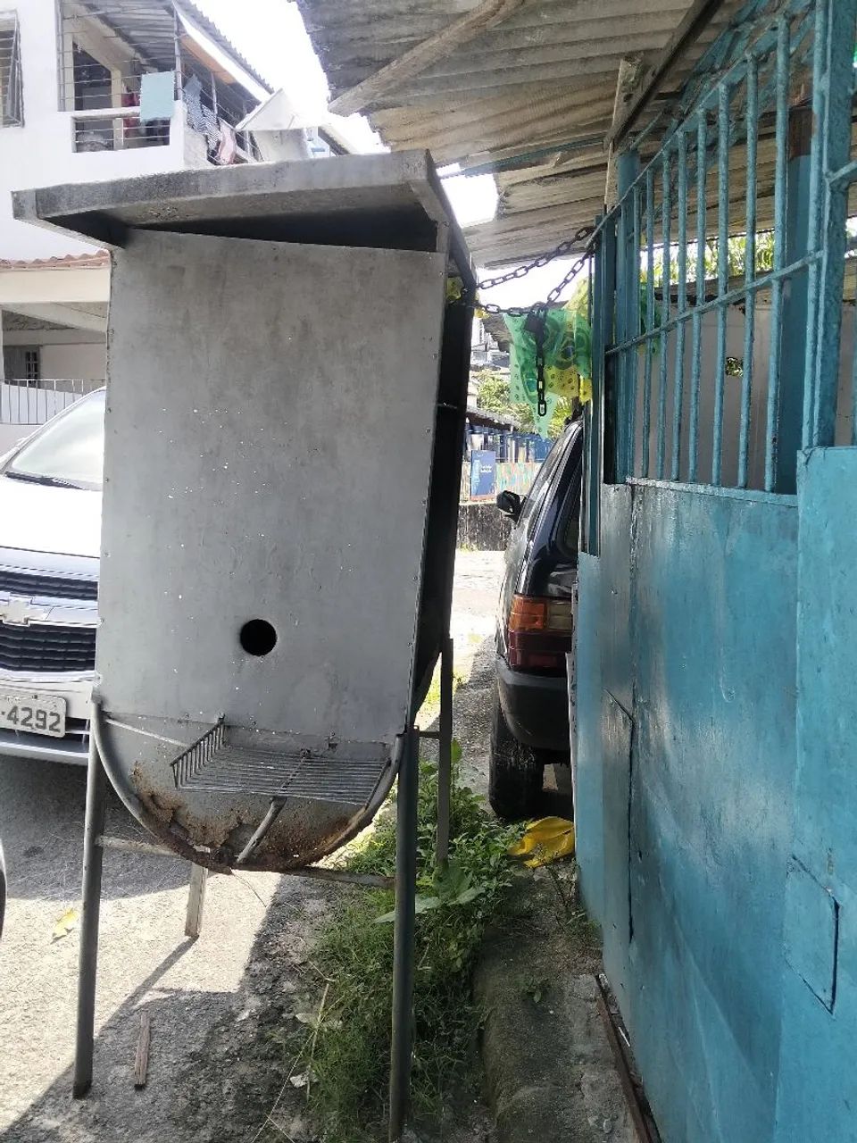 Vende-se uma galeteira 