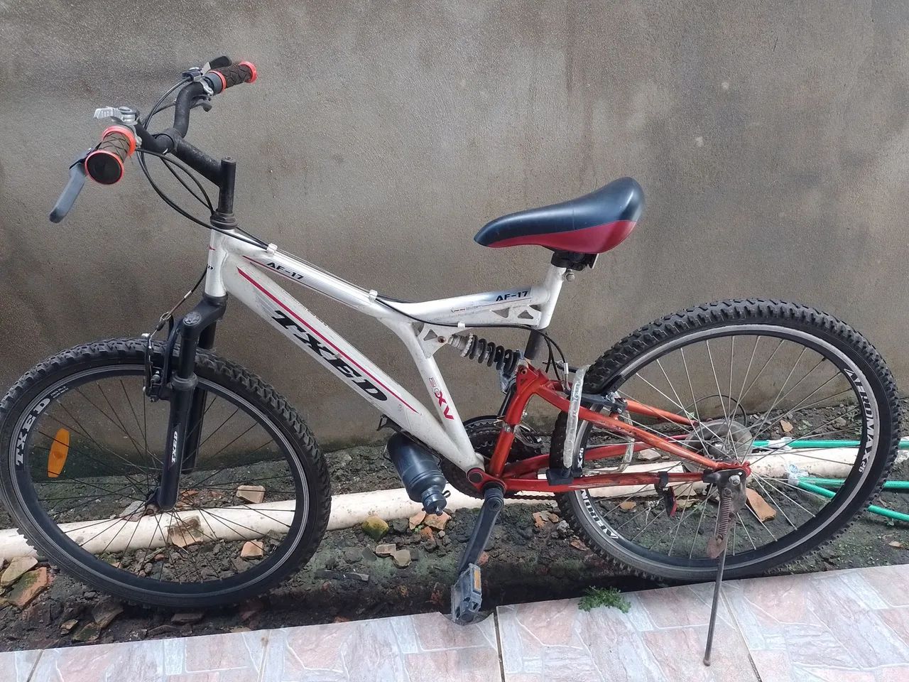 Vende _se uma bicicleta da marca Txed  - Foto 2