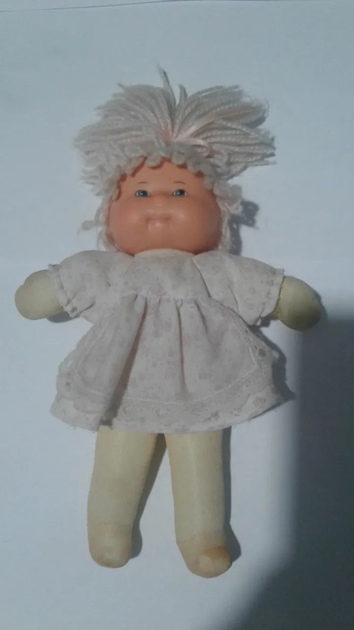 Boneca antiga Quem me quer Pequerrucha estrela anos 80