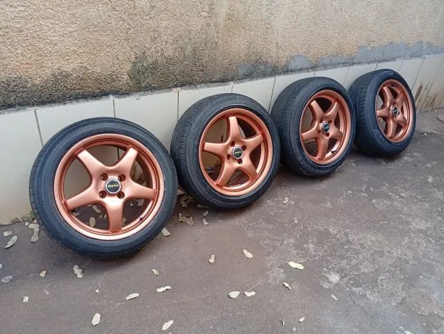Jogo de Rodas Momo Bronze - Aro 16 - Com Pneus - Peças para carros