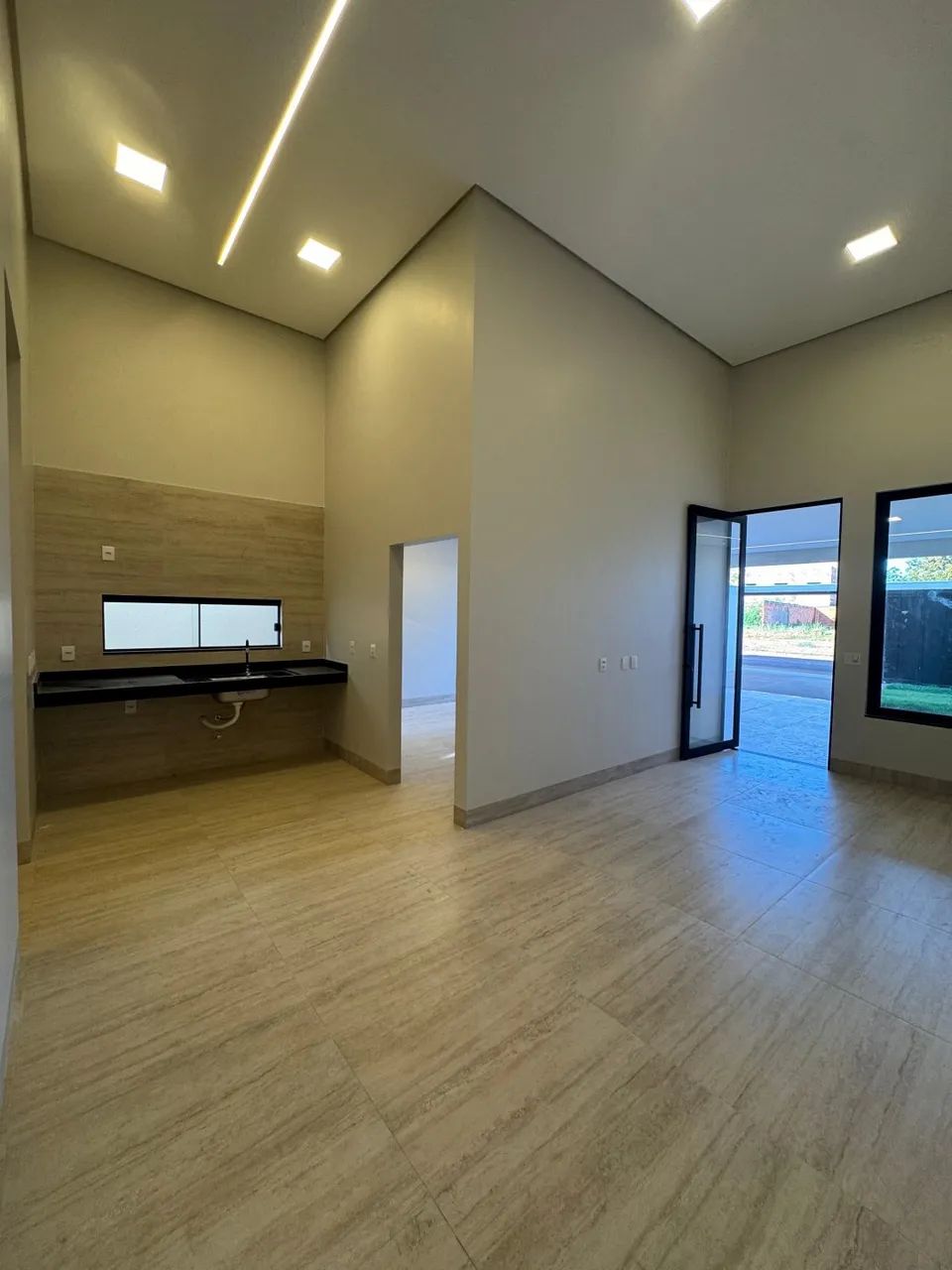 Casa com 3 quartos, sendo 1 suíte, no Plano Diretor Sul. REF: 80 - Foto 3