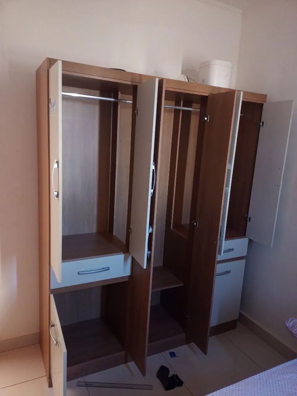 Guarda Roupa 6 Portas