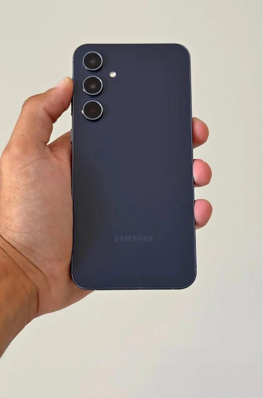 VENDO OU TROCO UM A55 5G TOP.  - Foto 2