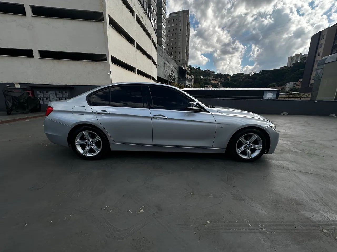 BMW 320I A 2.0 Turbo/activeflex 16V 184cv 4P 2013