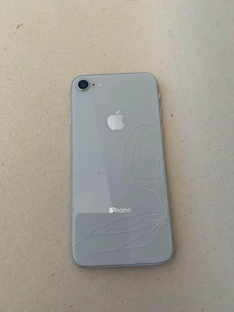 VENDO IPhone 8 