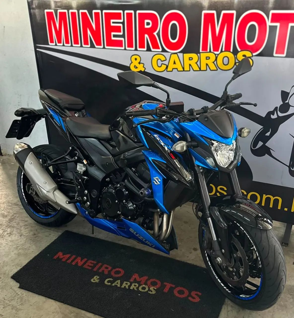 GSX-S 750 - Foto 2