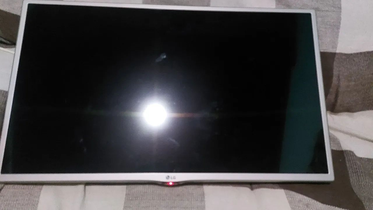 TV LG 32 polegadas branca (conserto ou peças) - Foto 2