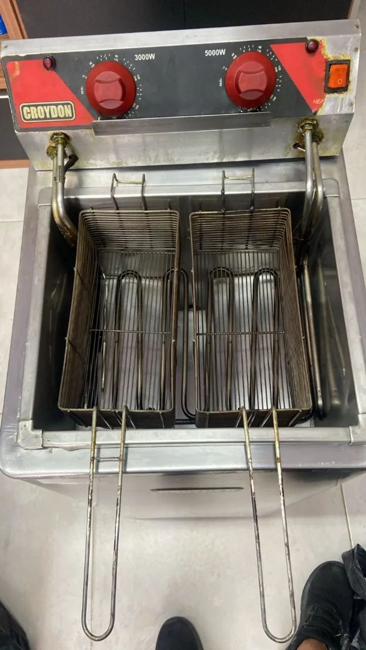 Fritadeira Elétrica 8000w Óleo Zona Fria Croydon - Foto 4