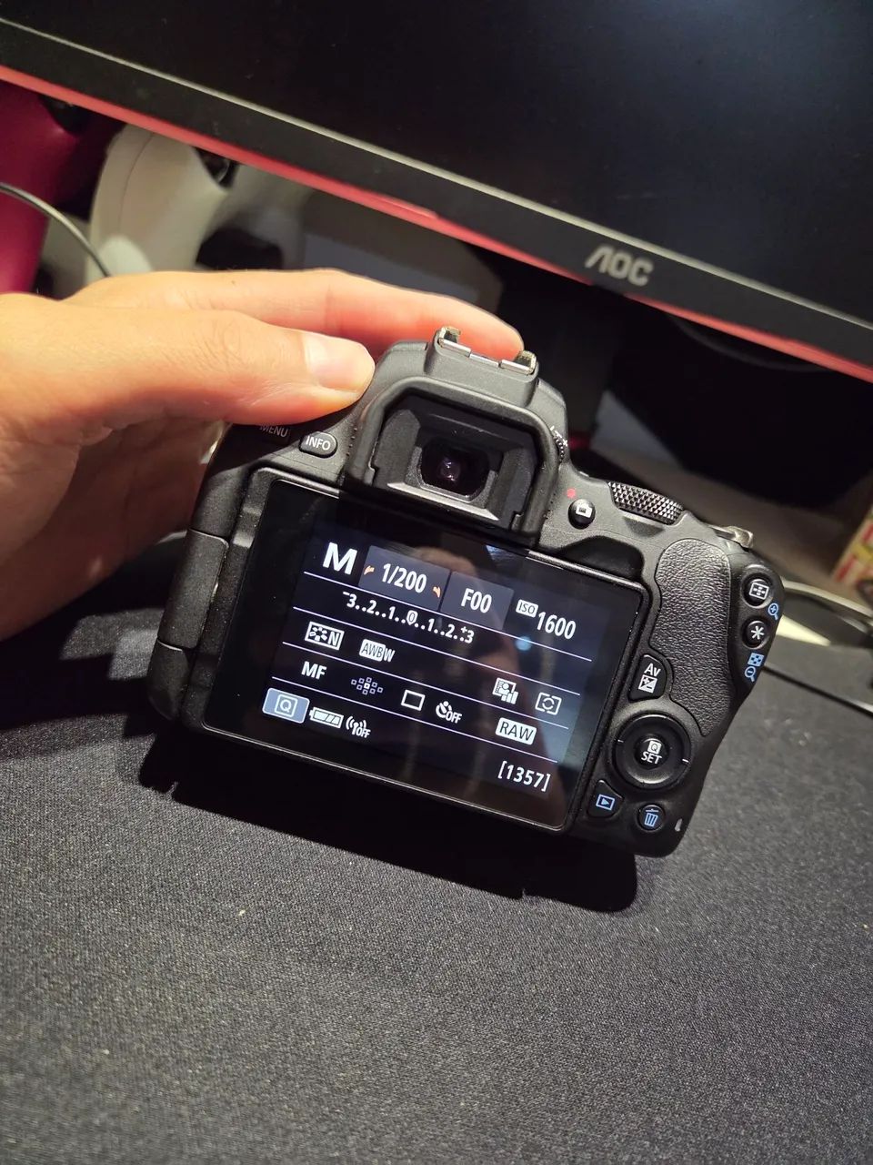 Canon EOS SL2 - Foto 3
