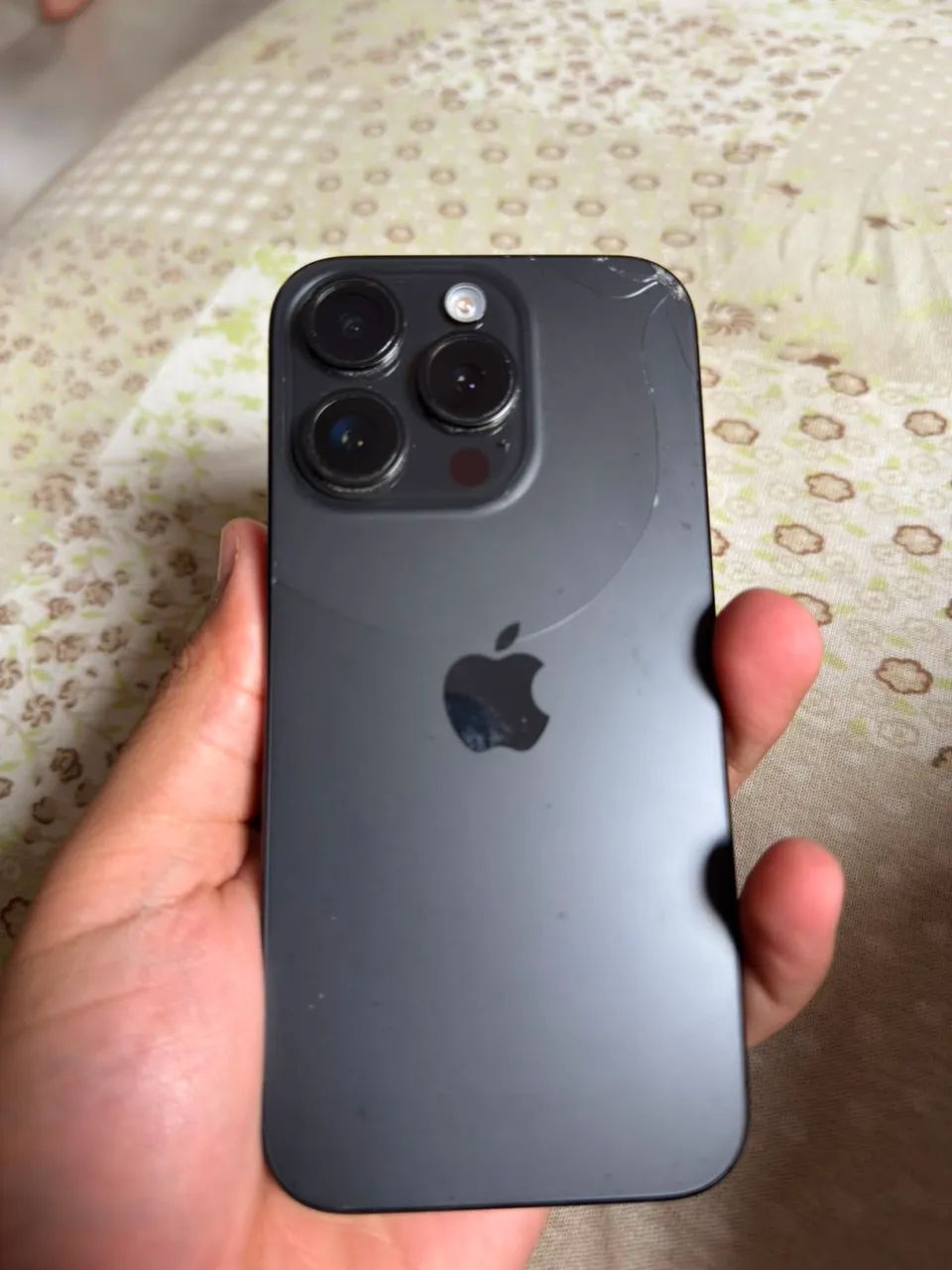iPhone 15 pro 256 - Foto 3