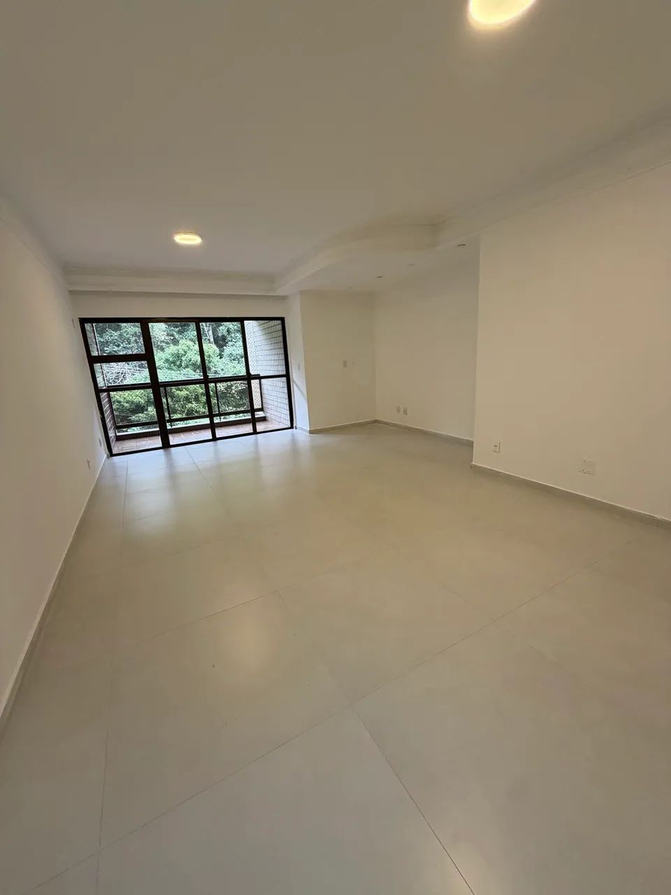 ALUGUEL APARTAMENTO 3 QUARTOS LARANJAL