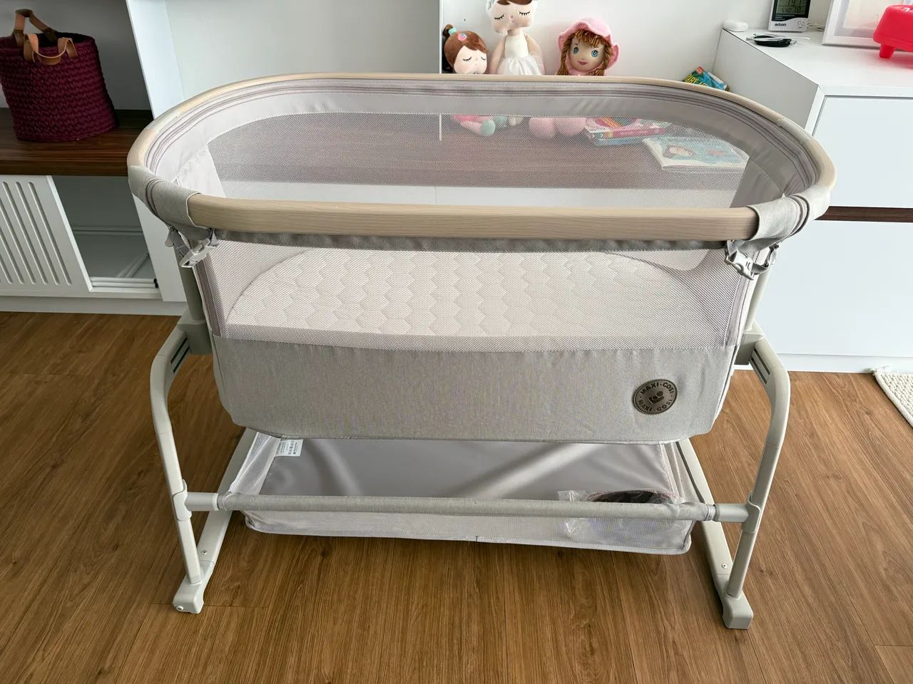 Berço Co-Sleeper Maxi-Cosi Iora - Completo + Acessórios | Excelente estado