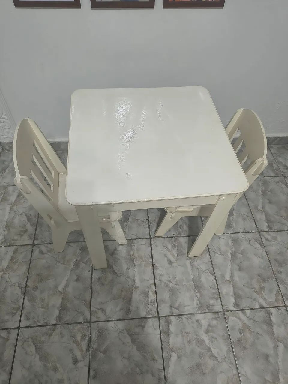 Mesa Infantil + 2 Cadeirinhas