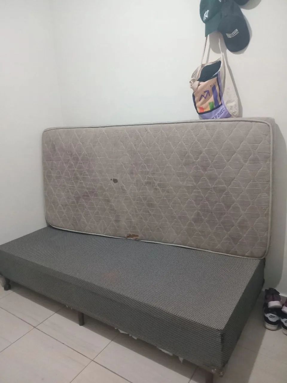 Vendo cama de solteiro  - Foto 3