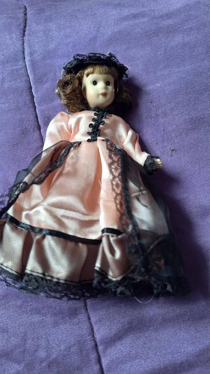  5 Bonecas de porcelana . - Foto 4
