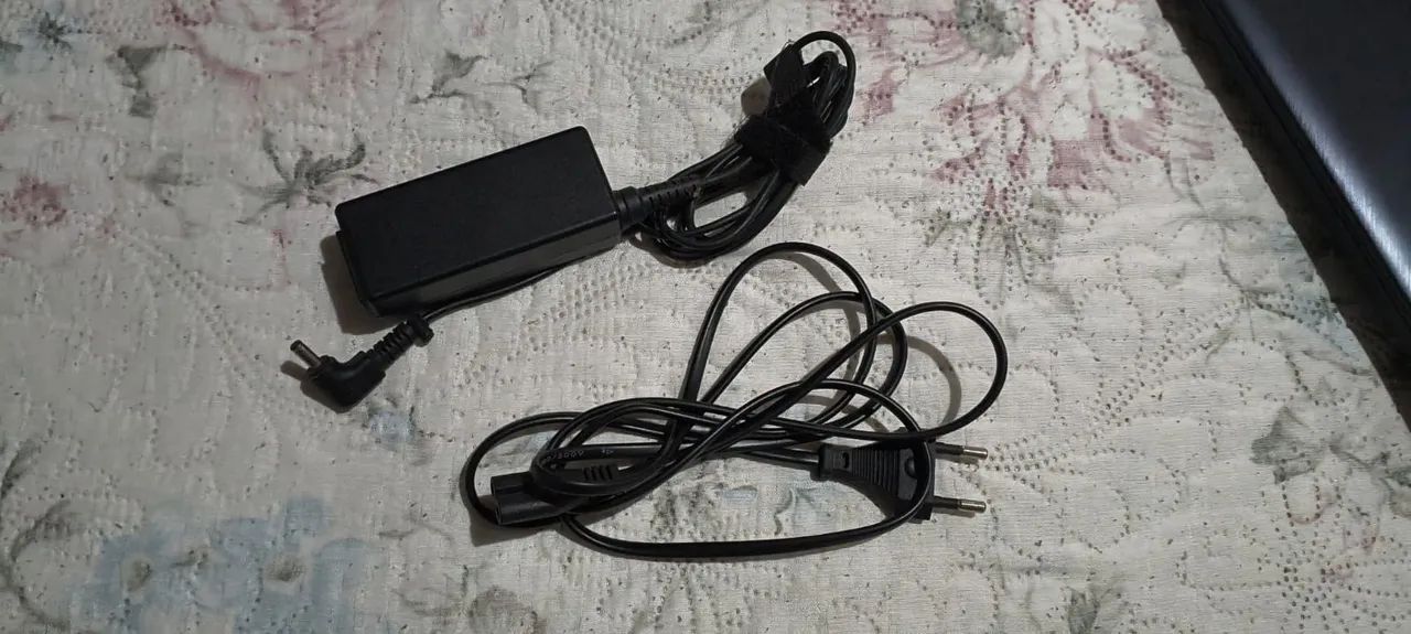 Notebook ASUS Intel ! Funcionando | Bom para estudos e trabalho - Foto 4