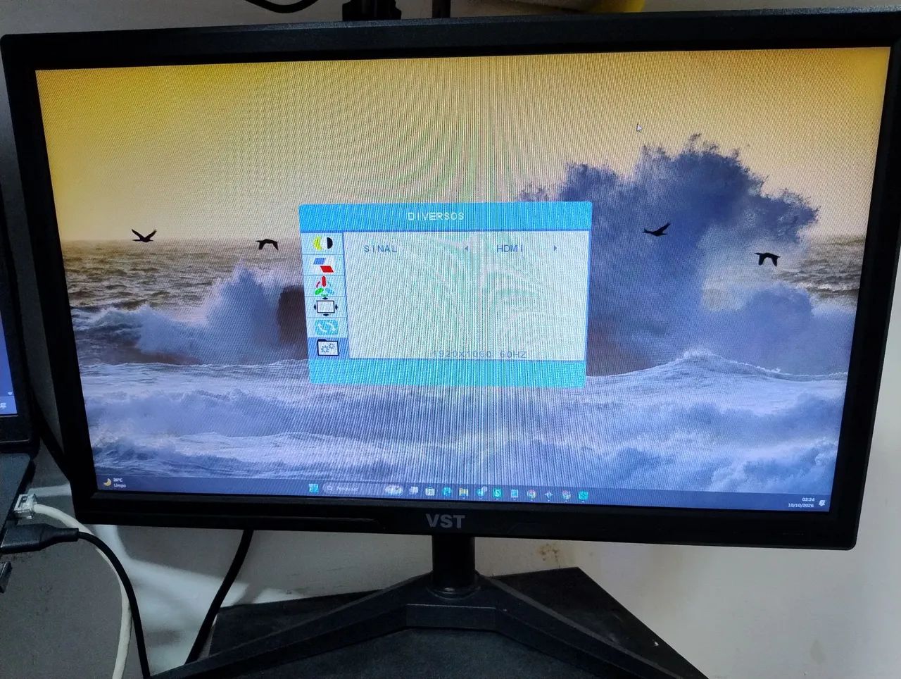 Monitor VST 19" Full HD e Mesa De Notebook